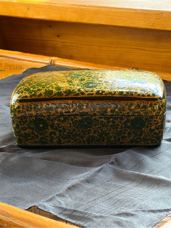 Other - Vintage Green Gold Lacquer Floral Trinket Box Keepsake Jewelry Storage Decor